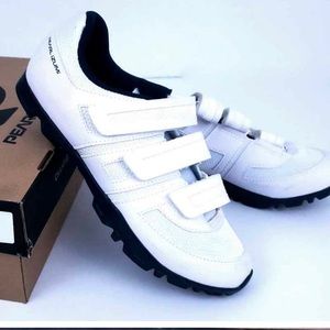 Brand new in original box, Pearl Izumi cycling/spin shoes